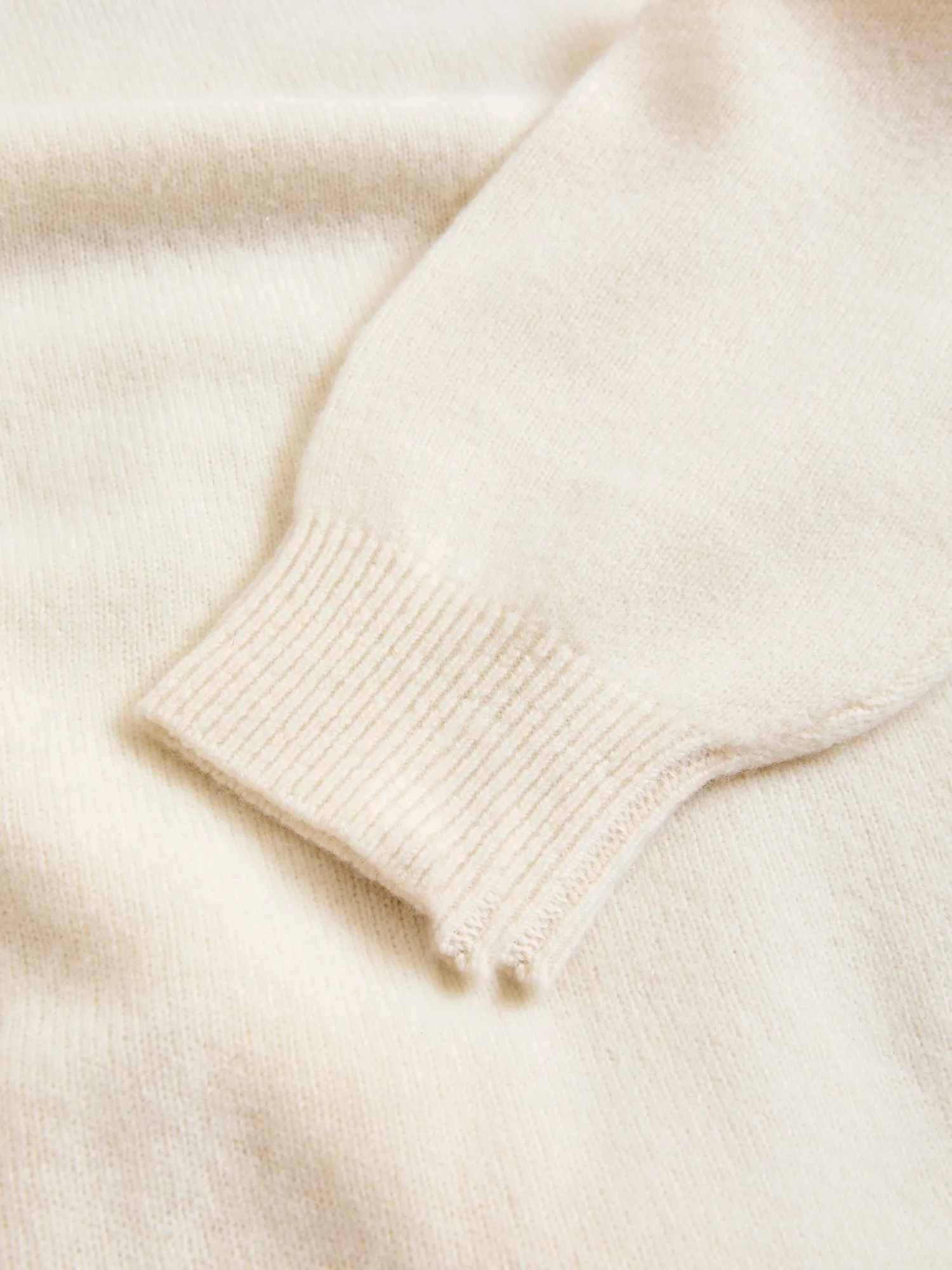 9G Crewneck Knit Sweater in Off White