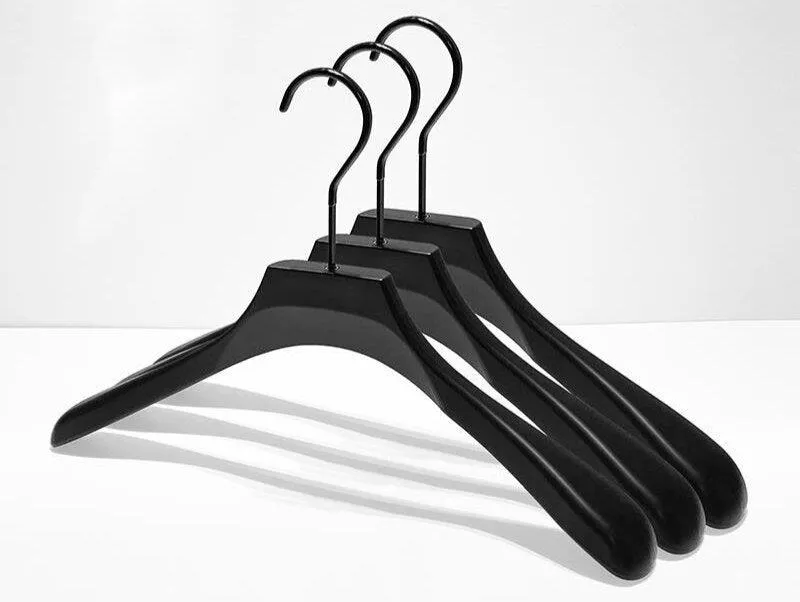 Adjustable Plastic Clip Hangers for Effortless Closet Organization