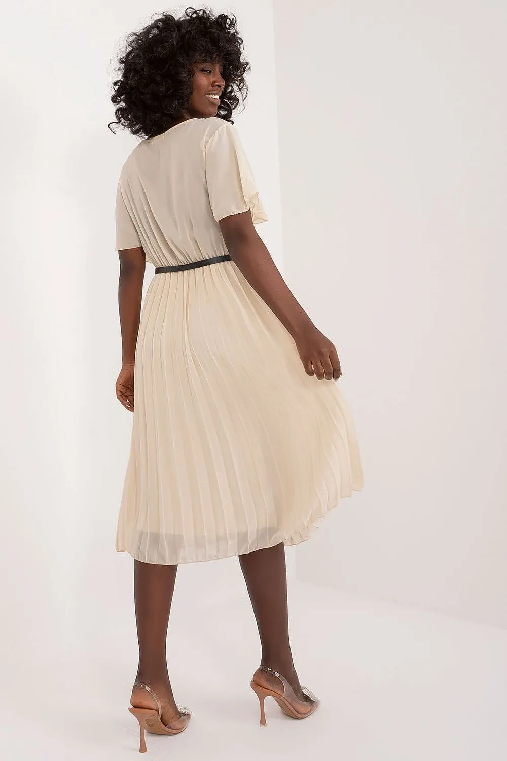 Chic Pleated Midi Dress for Effortless Elegance