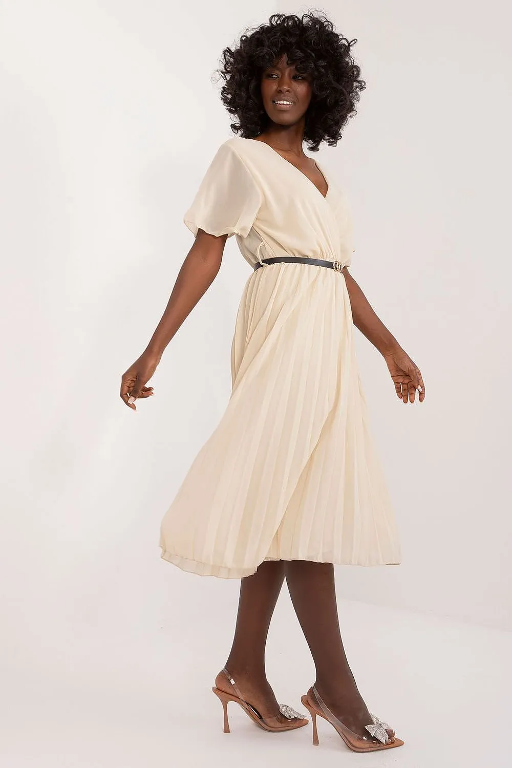 Chic Pleated Midi Dress for Effortless Elegance