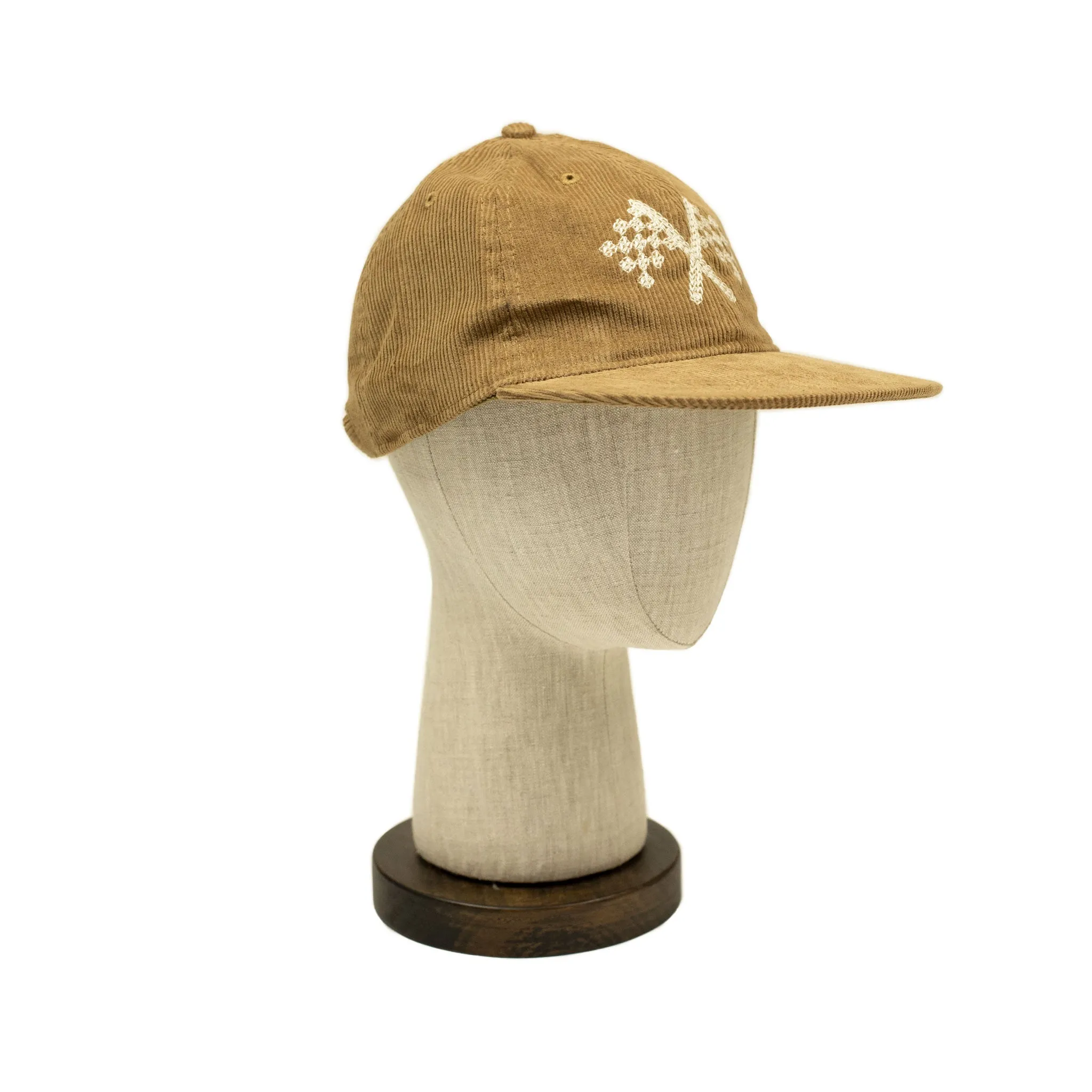 Corduroy cap in caramel with racing flag chainstitched embroidery