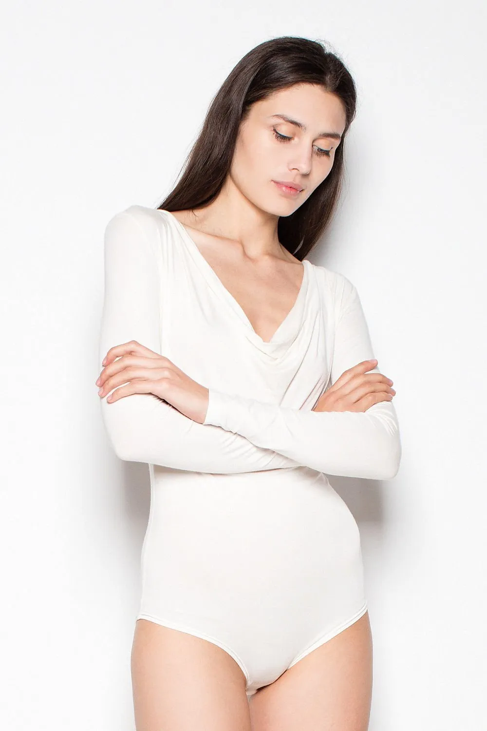 Curves-Enhancing Long-Sleeve Bodysuit for Effortless Elegance