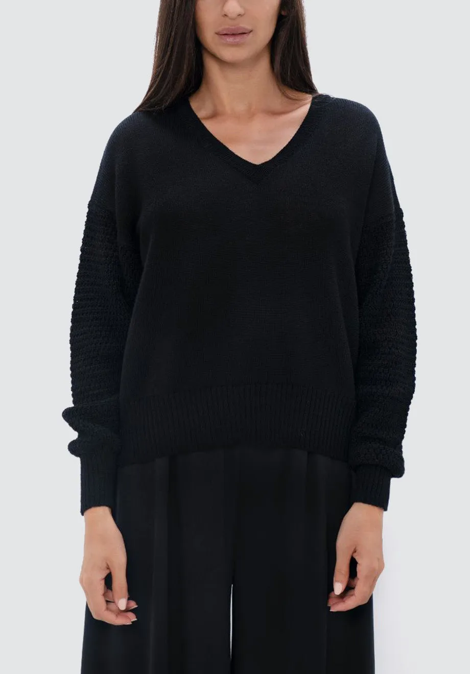 Nagano MMJ - V-Neck Sweater | Licorice