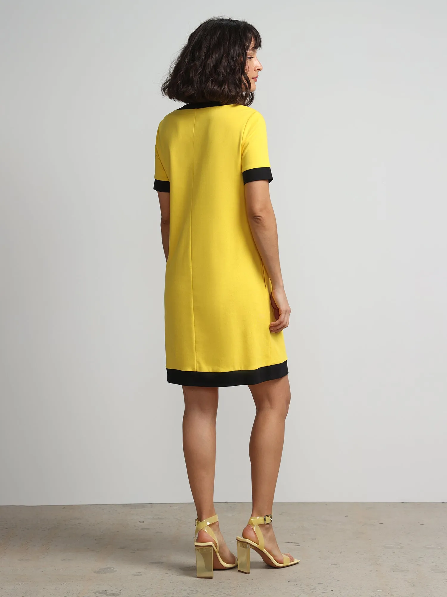 Petite Colorblock-Trim T-Shirt Shift Dress - City Knits